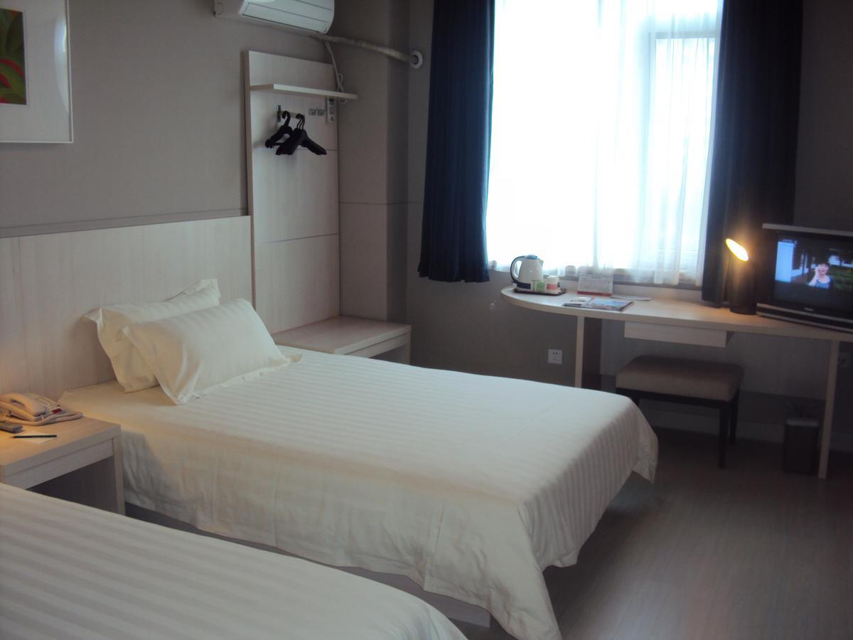 Jinjiang Inn - Wuhan Ziyang Road Esterno foto